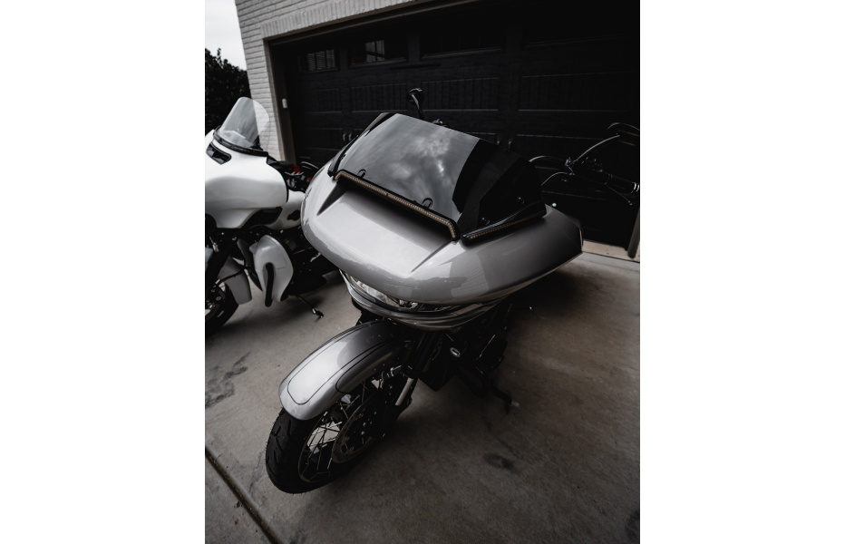 Center Fairing Vent LED Trim with Turn Signals / '23-'24 Bagger