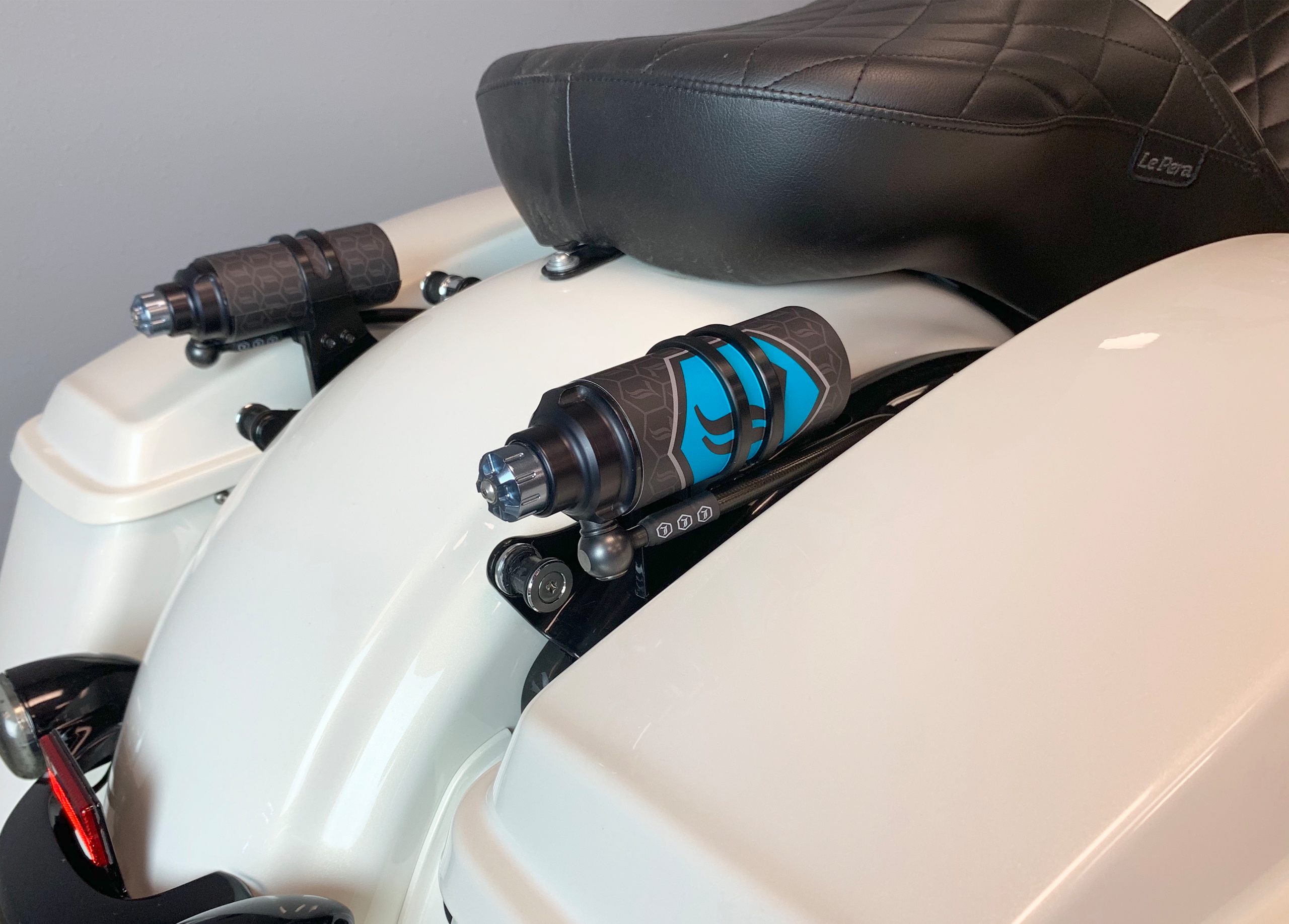 REVO ARC External Reservoir Mount - MetalCore Harley Supply LEGEND SUSPENSION Shocks - Reservoir Mounts