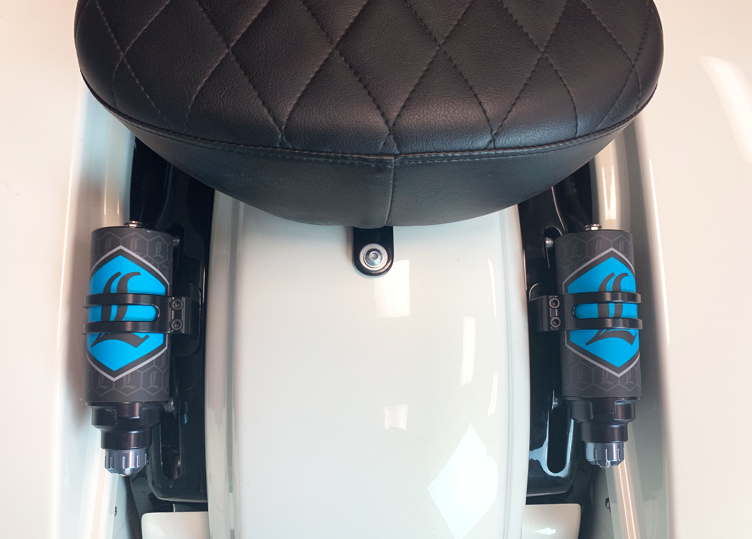 REVO ARC External Reservoir Mount - MetalCore Harley Supply LEGEND SUSPENSION Shocks - Reservoir Mounts
