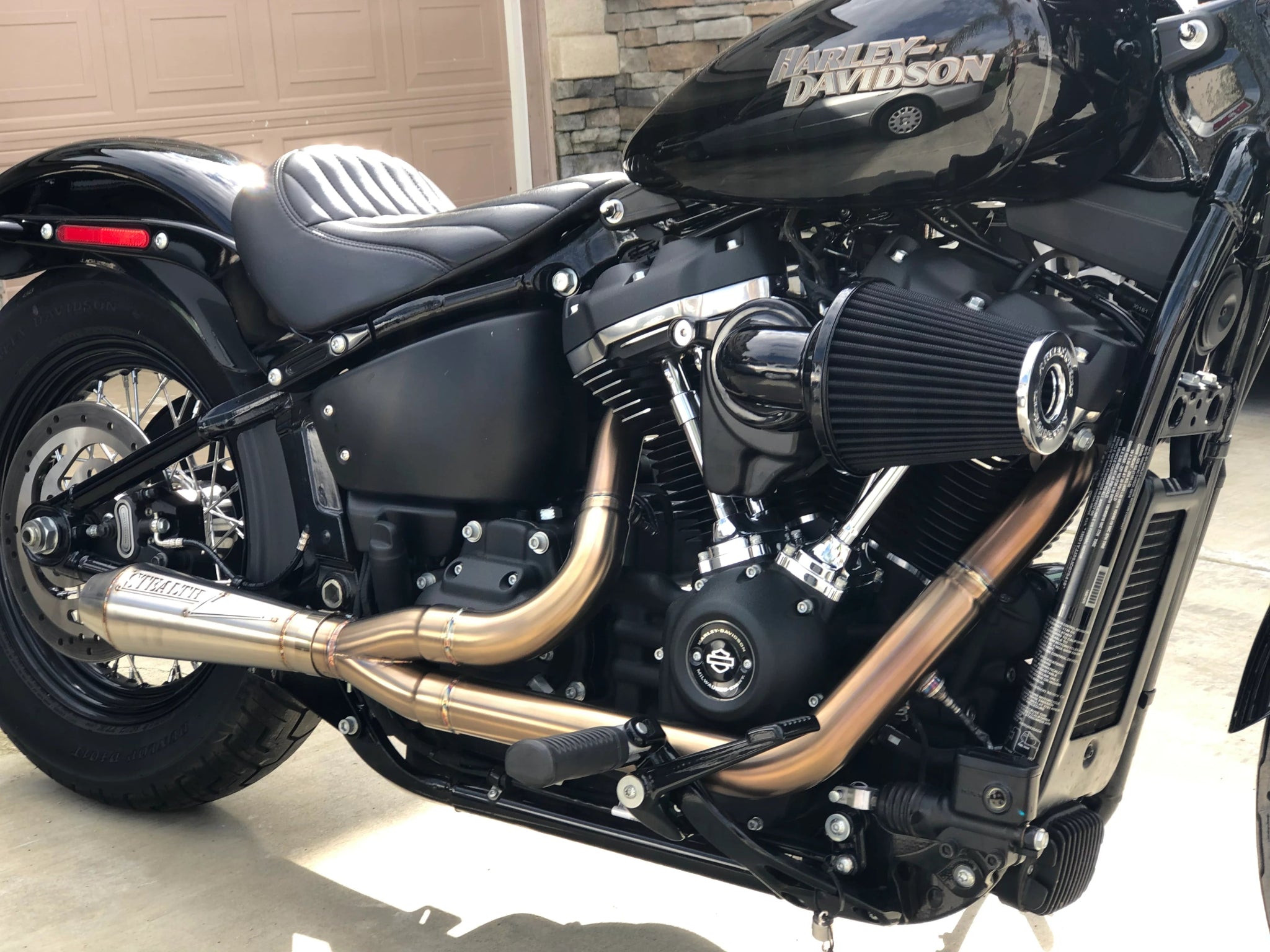 STEALTH PIPES-HD 2 into 1 High Performance / '17-'23 M8 | ST-Exhaust - 2 into 1-MetalCore Harley Supply