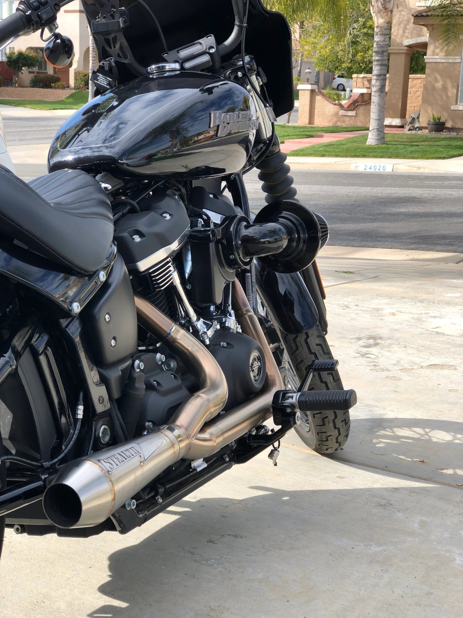 STEALTH PIPES-HD 2 into 1 High Performance / '17-'23 M8 | ST-Exhaust - 2 into 1-MetalCore Harley Supply