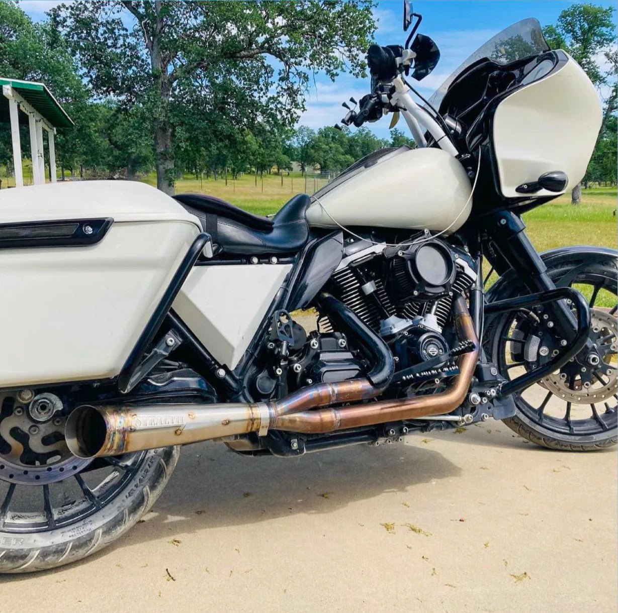 STEALTH PIPES-HD 2 into 1 High Performance / '17-'23 M8 Bagger-Exhaust - 2 into 1-MetalCore Harley Supply