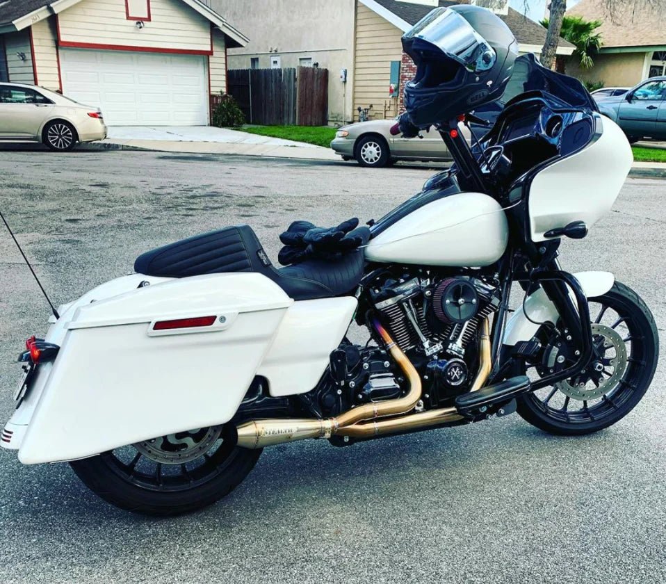 STEALTH PIPES-HD 2 into 1 High Performance / '17-'23 M8 Bagger-Exhaust - 2 into 1-MetalCore Harley Supply