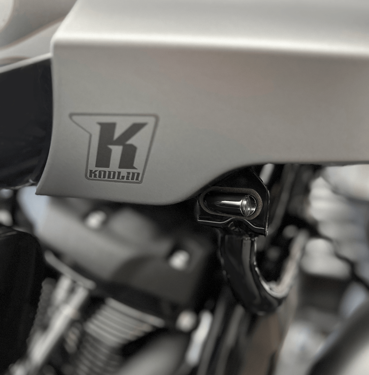 KODLIN-Neowise Bullet Smooth 2-1 LED Turn Signal / '22 Lowrider-Turn Signals-MetalCore Harley Supply
