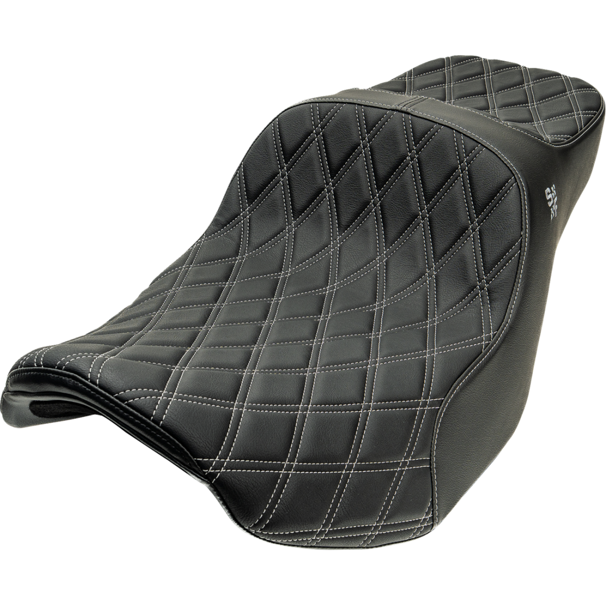 SLYFOX - Chariot 2-Up Seat - Silver Diamond '24-'26 - Seats - MetalCore Harley Supply
