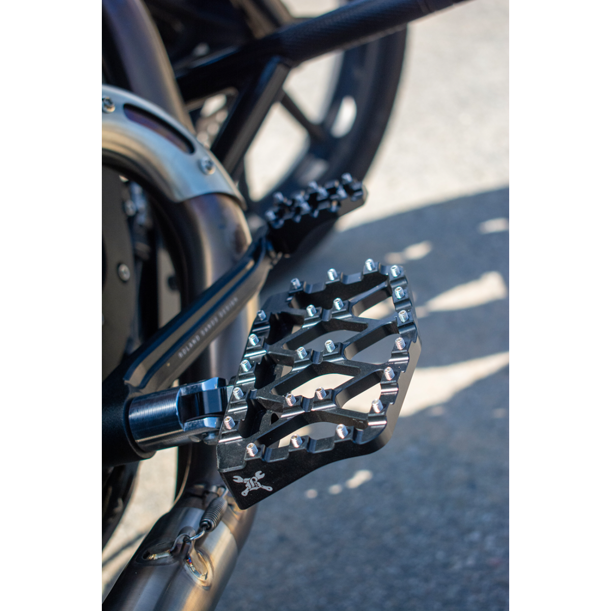 BURLY BRAND - MX Evolution Mini Floorboards - Male mount - Floorboards - MetalCore Harley Supply