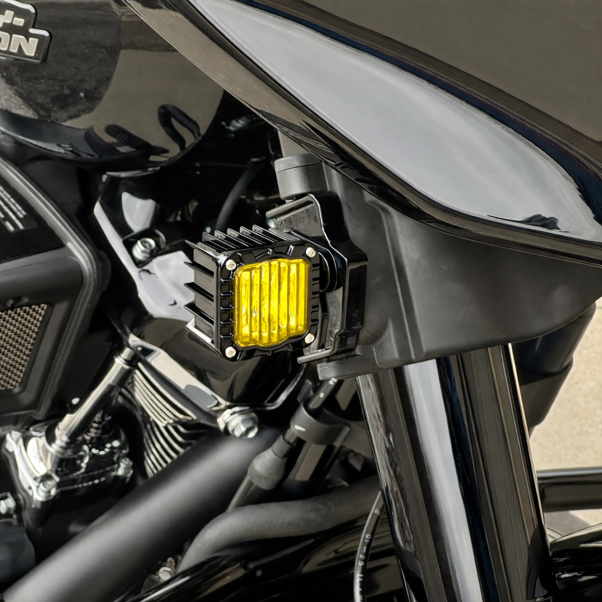 CUSTOM DYNAMICS - Shark Demon LED Turn Signals / '23-'25 Street Glide - Selective Yellow - View 2 - MetalCore Harley Supply