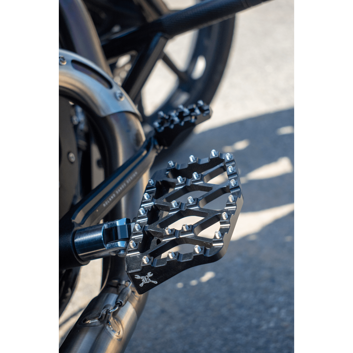 BURLY BRAND - MX Evolution Mini Floorboards - Male mount - Floorboards - MetalCore Harley Supply