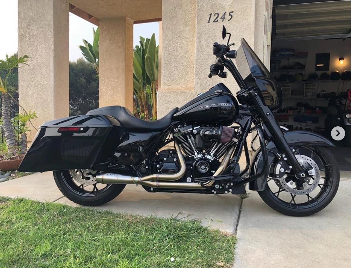 STEALTH PIPES-HD 2 into 1 High Performance / '17-'23 M8 Bagger-Exhaust - 2 into 1-MetalCore Harley Supply